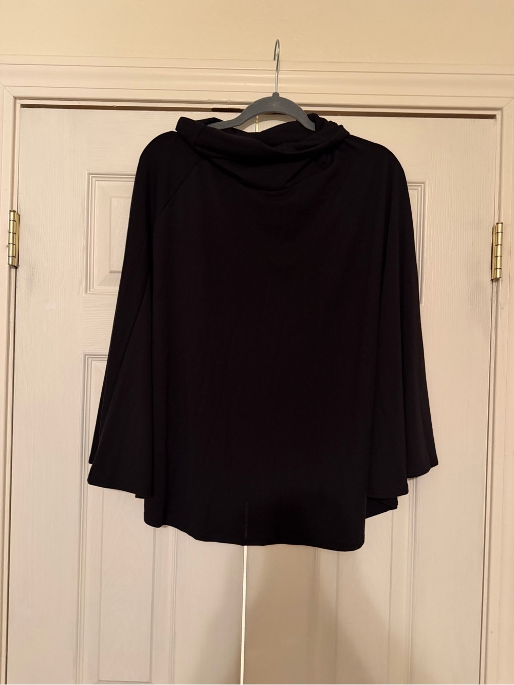Acting Pro Black Tunic Top cape like new large